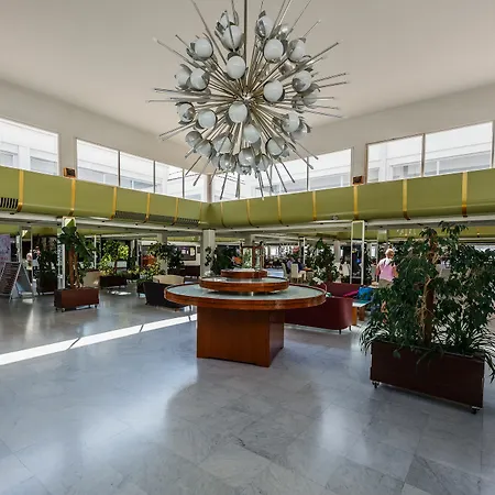 Medena Hotel Seget Donji