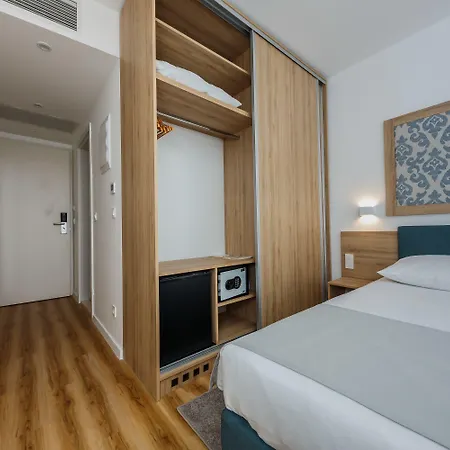 Hotel Medena 3*