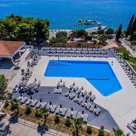 Hotel Medena 3*